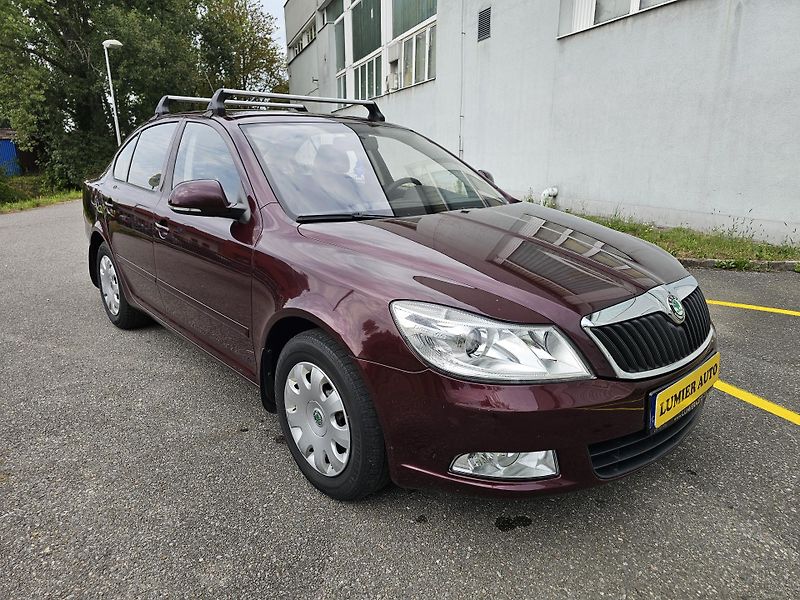 Škoda Octavia (2011) 2 FL, 1.2 TSI  - fotka 7 z 15