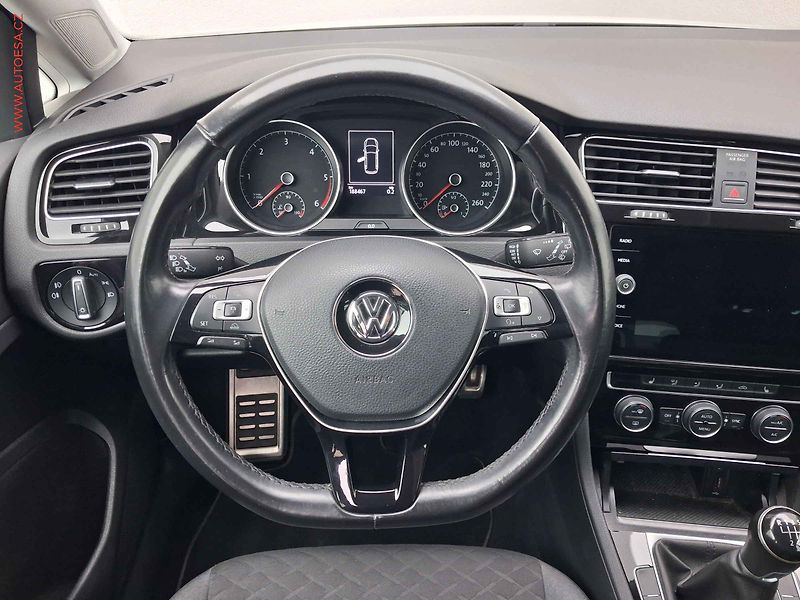 Volkswagen Golf (2018) 2.0 TDi, Join, LED, navi - fotka 11 z 18