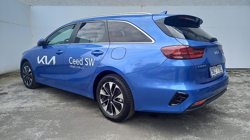 Kia Ceed SW (2024) 1,5 T-GDi GPF TOP - fotka 6 z 29