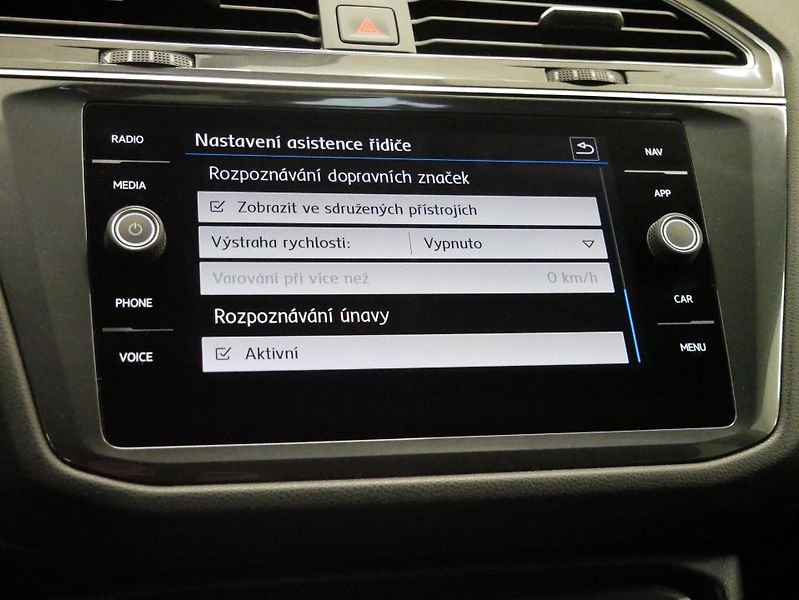 Volkswagen Tiguan Allspace - fotka 22 z 35
