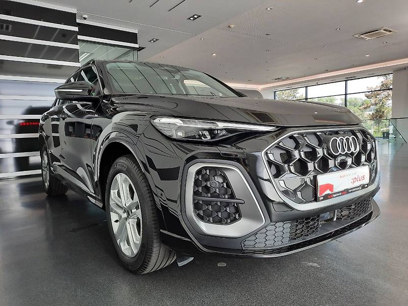 Audi Q5 (2025) S Line 2.0 TFSI quattro (150kW - fotka 25 z 25