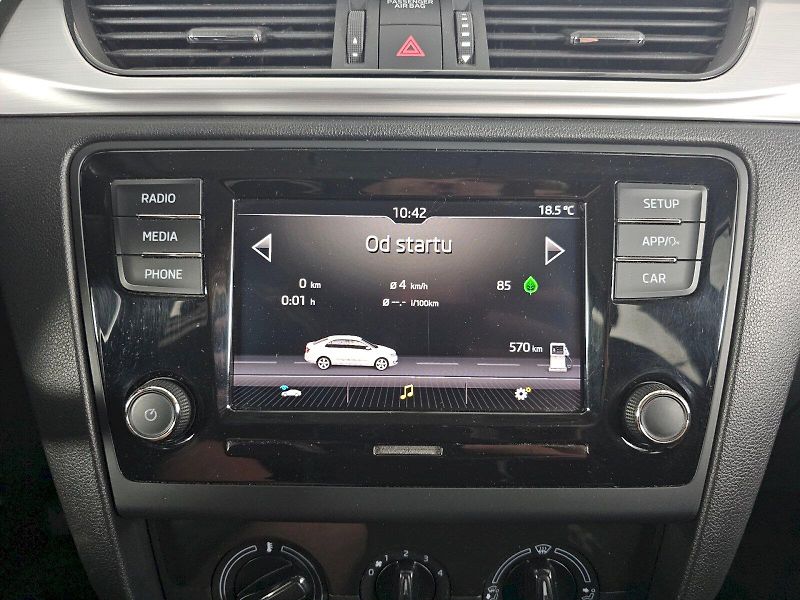 Škoda Rapid (2019) 1.0TSI 81kW Ambition Plus - fotka 15 z 28
