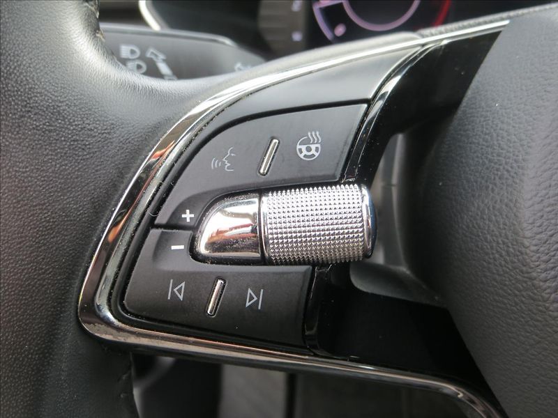 Škoda Superb 1,5 TSI 110kW Style - fotka 22 z 27