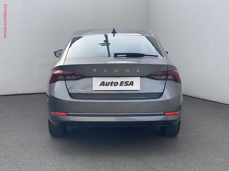 Škoda Octavia (2021) 2.0 TDi, ČR, Style, DSG. LED - fotka 5 z 21