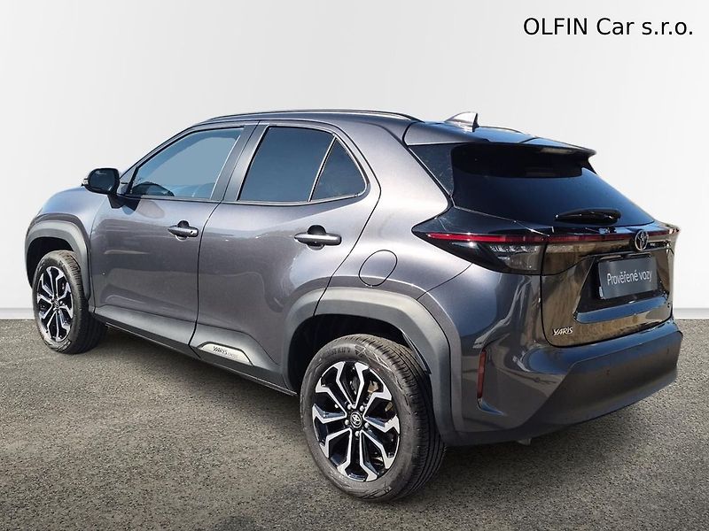 Toyota Yaris Cross 1,5 HEV FWD Style - fotka 7 z 25