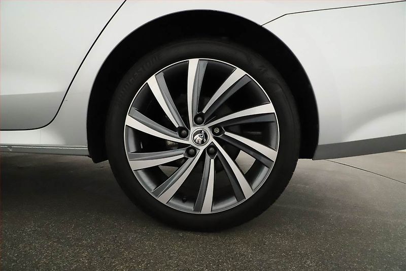 Škoda Octavia (2023) Style 2.0 TDI - fotka 12 z 23