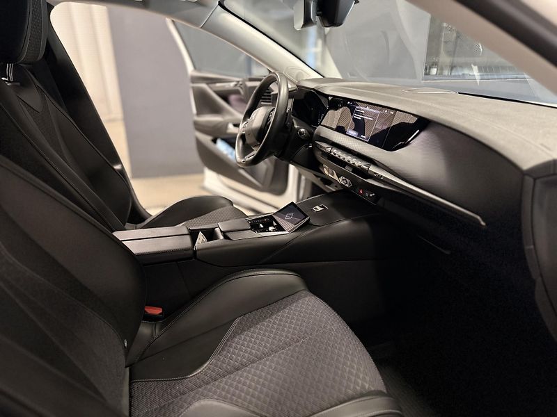 DS Automobiles DS4 (2023) 1.2 PURETECH,ČR,ZÁRUKA - fotka 36 z 72