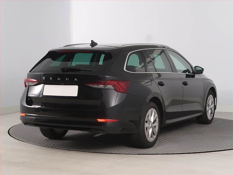 Škoda Octavia (2020) Style 2.0 TDI, Serv.kniha - fotka 5 z 16