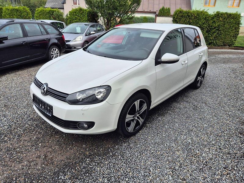 Volkswagen Golf (2012) 1.2 TSi - fotka 9 z 30