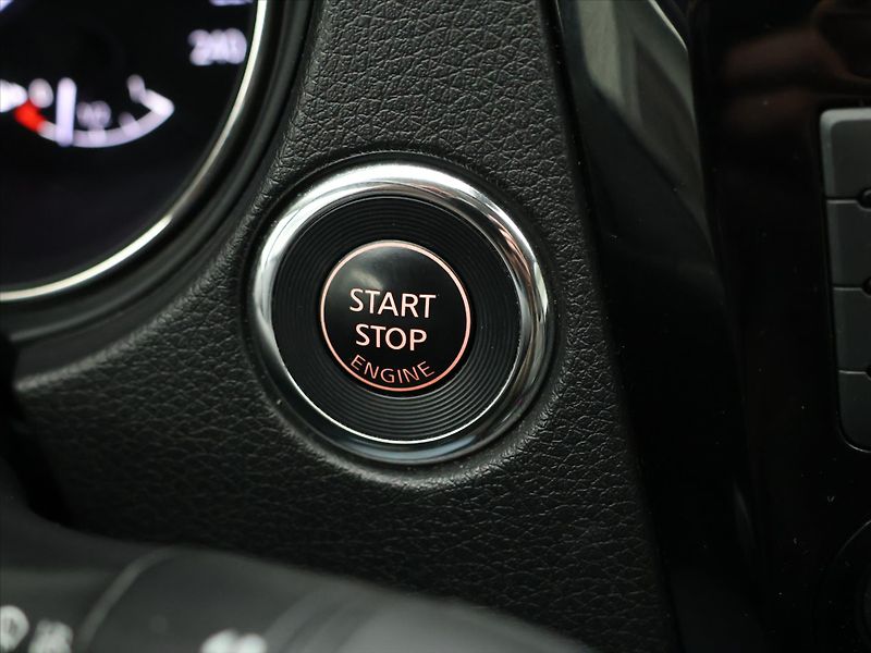 Nissan X-Trail 1,6 dCi 130kw 4WD Kůže Panoram - fotka 21 z 35