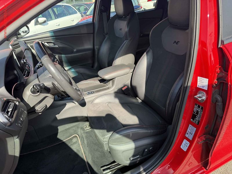 Hyundai i30 (2022) 1.5T-GDi, ČR, AT - fotka 9 z 19