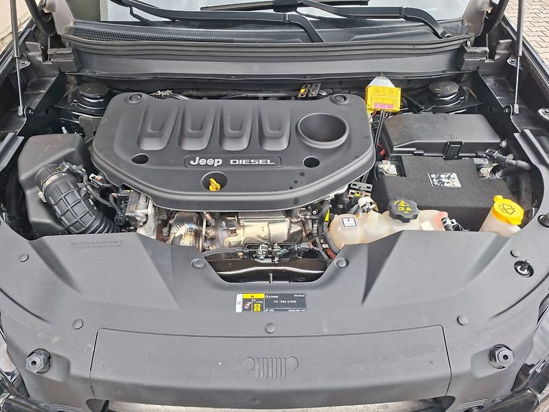 Jeep Cherokee (2019) 2.2M-JET 143kW 4X4 LIMITED - fotka 39 z 46