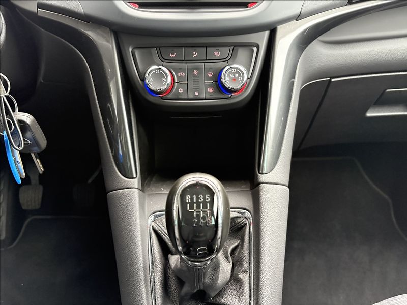 Opel Zafira 1,4 103kw ČR servis 6MT - fotka 11 z 28