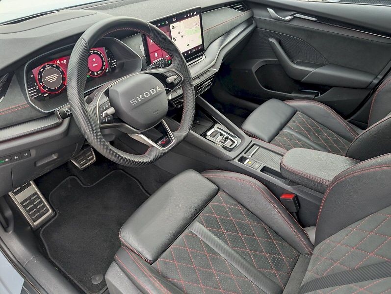 Škoda Octavia (2025) Combi 2.0 TSI / 195 kW DSG RS - fotka 7 z 30