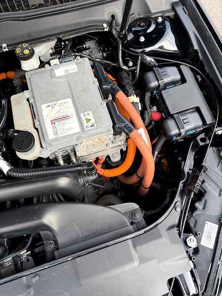 Ford Mondeo Vignale 2.0l hybrid 103 kW - fotka 21 z 21