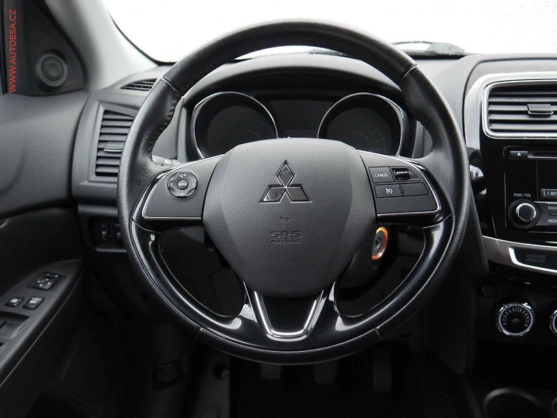 Mitsubishi ASX (2017) 1.6 MIVEC, ČR, AC, park.asist - fotka 13 z 14