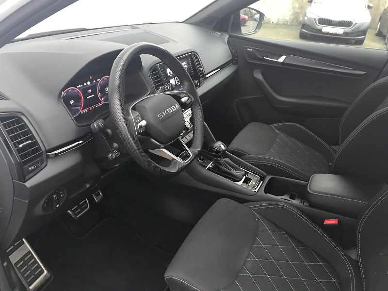 Škoda Karoq (2024) SPORTLINE  2,0 TDI 4x4  DSG - fotka 6 z 26