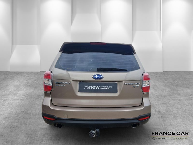 Subaru Forester (2014) 2,0 XT 177 kW 1.maj. ČR - fotka 6 z 24