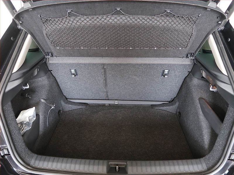 Škoda Kamiq (2022) Style 1.0 TSI - fotka 14 z 16