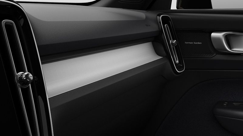 Volvo XC40 (2026) B3 AUT DARK PLUS - fotka 10 z 11