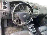 Volkswagen Tiguan (2010) 2.0 TDi 4x4, ČR, R-Line, DSG - náhled 13