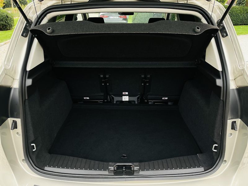 Ford C-MAX 2.0TDCi MANUÁL VÝHŘEV TAŽNÉ  - fotka 21 z 45