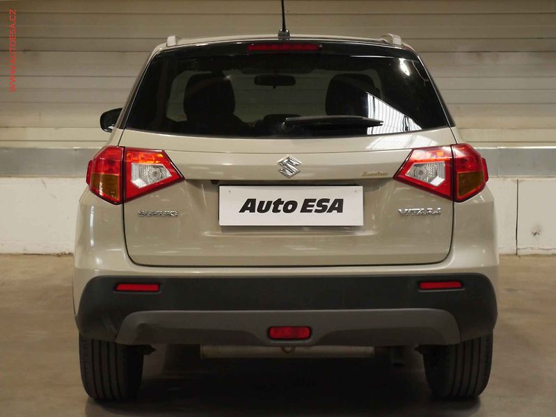 Suzuki Vitara (2016) 1.6 DDIS, Navi, AC - fotka 5 z 20