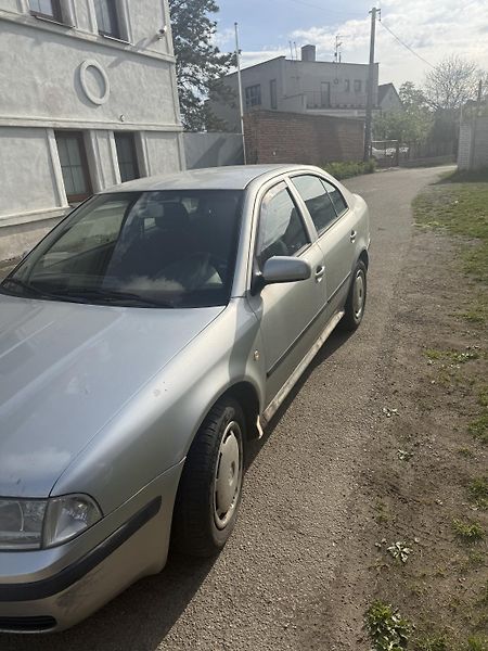 Škoda Octavia (2003) - fotka 11 z 14