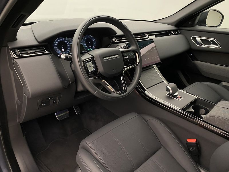 Land Rover Range Rover Velar P400e DYNAMIC HSE REZERVACE - fotka 3 z 47