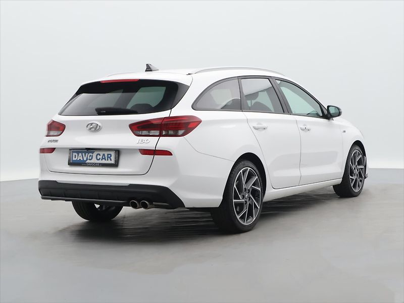 Hyundai i30 1,5 T-GDI N Line SmartKey CZ - fotka 7 z 32