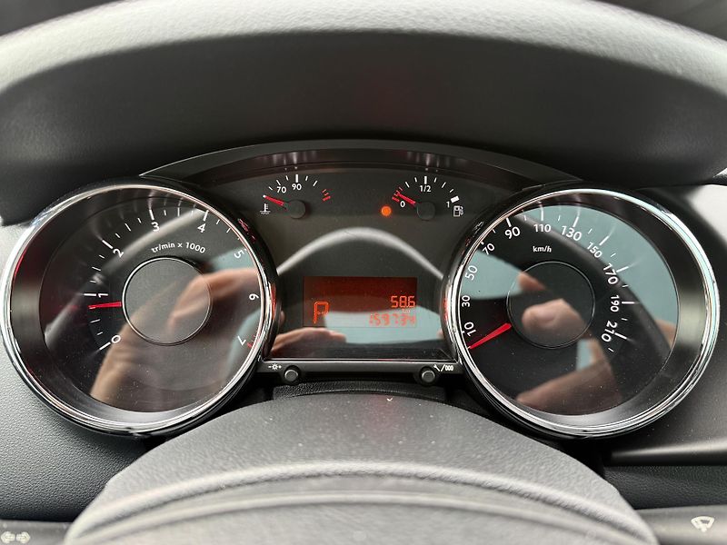 Peugeot 3008 1,6i Panorama Automat ČR - fotka 27 z 34
