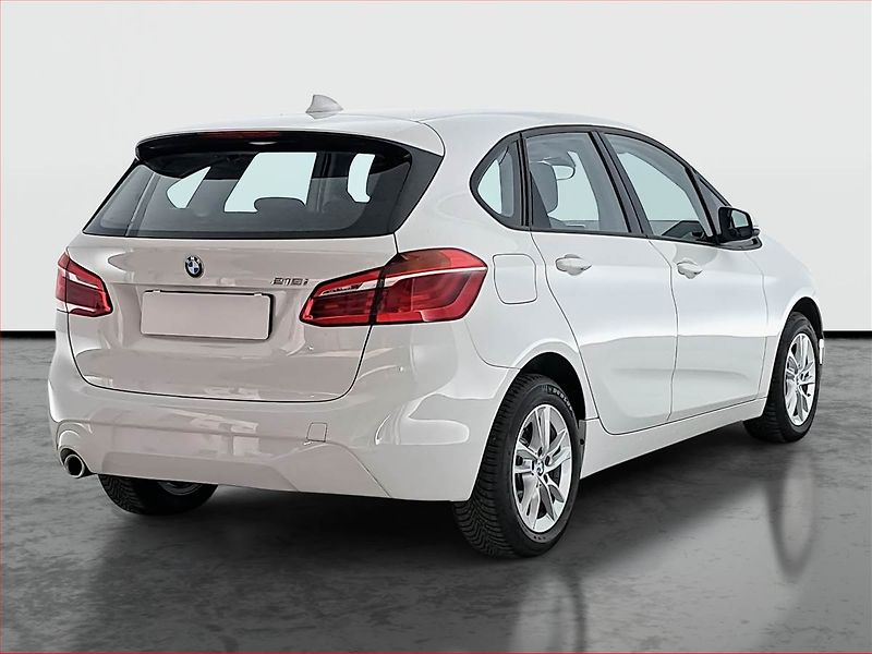 BMW Řada 2 (2019) 216i Active Tourer, Serv.kniha - fotka 5 z 20
