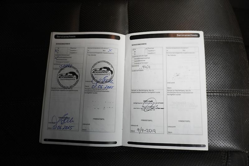 Land Rover Range Rover Sport 3,0 TDV6 4WD AUTOMAT - fotka 36 z 39