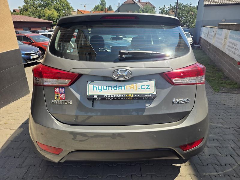 Hyundai ix20 1.6-KLIMA-SENZORY-ISOFIX - fotka 20 z 24