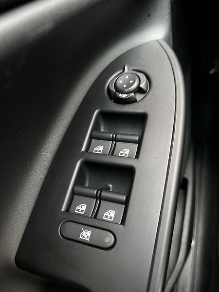 Alfa Romeo Giulietta 1.4T Aut. MultiAir 125kW Super - fotka 17 z 20