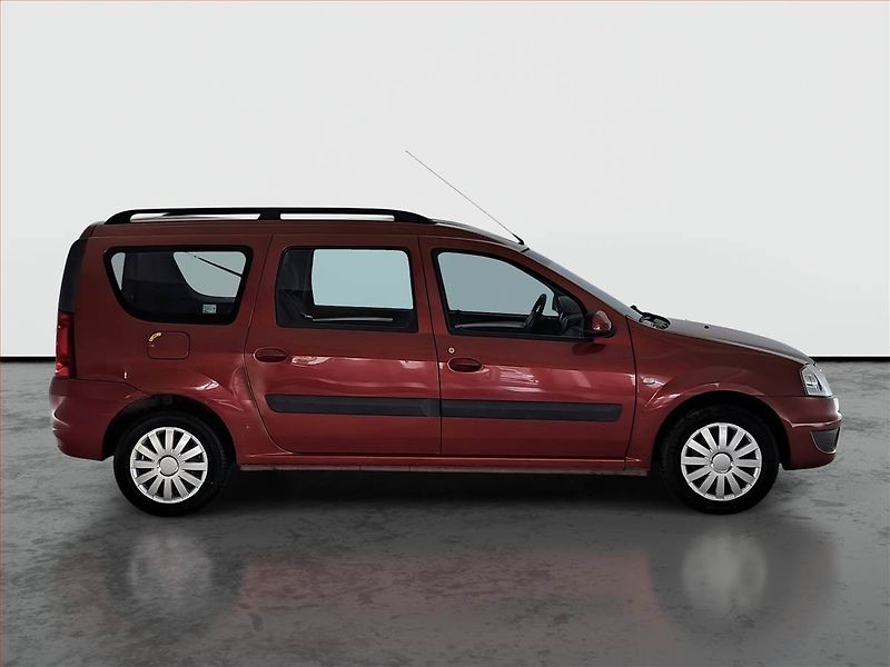 Dacia Logan (2010) 1.6 16V, LPG, po STK, Tažné - fotka 6 z 13