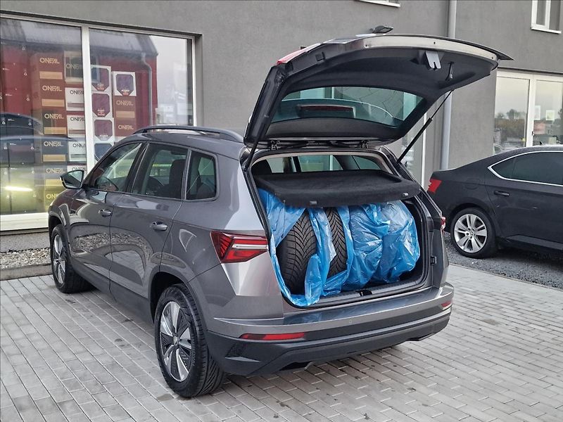 Škoda Karoq 2.0 TDI 110kW 4x4 DSG Style - fotka 39 z 50