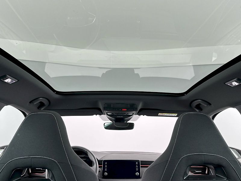 Škoda Scala (2025) DSG 1.5TSI 110kW Monte Carlo - fotka 28 z 32