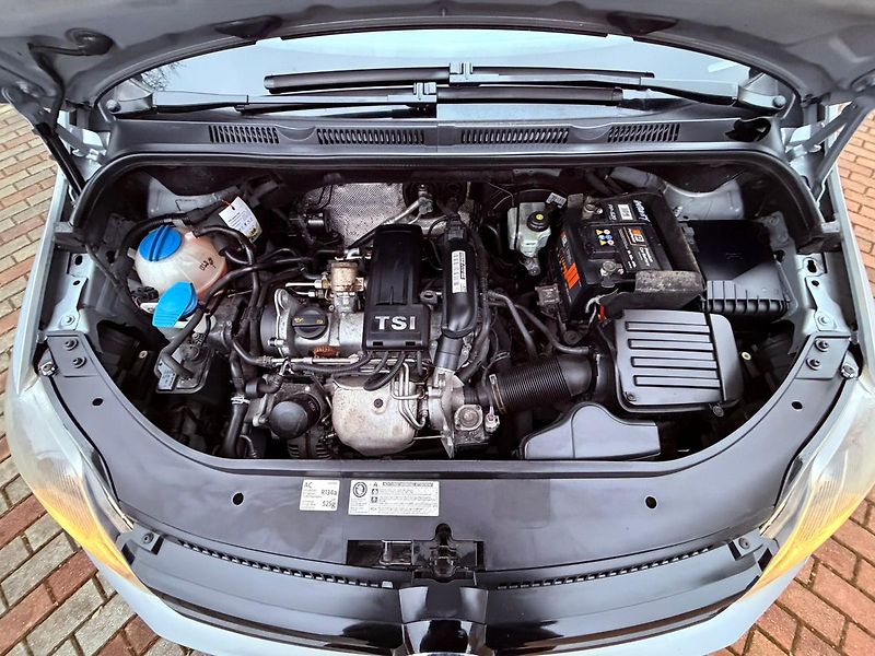 Volkswagen Golf Plus 1.2 TSi Trendline, ČR, 1.Maj - fotka 21 z 22