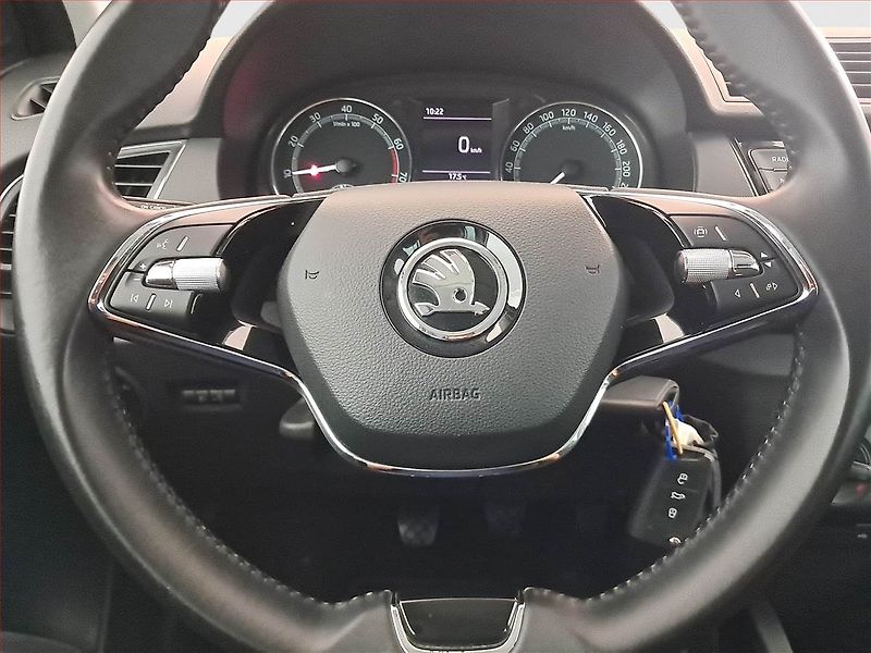 Škoda Fabia (2022) Ambition 1.0 TSI, ČR,1.maj - fotka 16 z 17