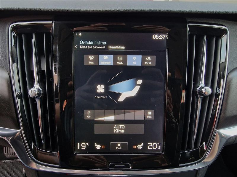 Volvo V90 D4 AWD Cross Country,ČR,1.Maj - fotka 33 z 50