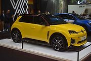 Renault 5 bude s menší baterií k mání od 675 000 Kč