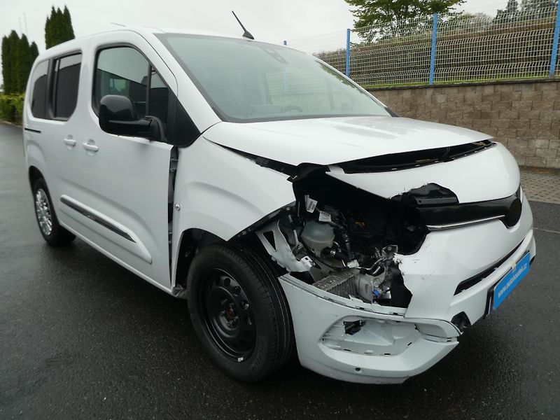 Toyota ProAce City VERSO 1,5D závěs - fotka 2 z 15