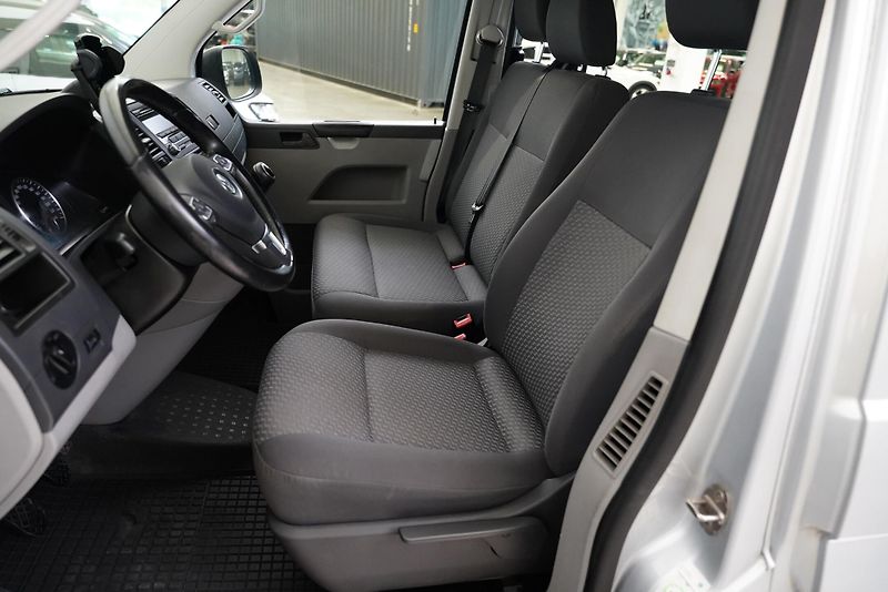 Volkswagen Transporter - fotka 11 z 29