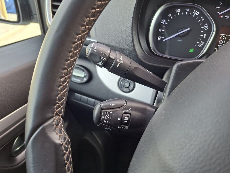 Peugeot Traveller LONG ALLURE 2,0 BHDI 150k M6 - fotka 20 z 27