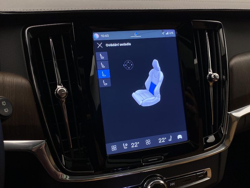 Volvo V90 CC B5 AWD ULTIMATE AUT  - fotka 65 z 66