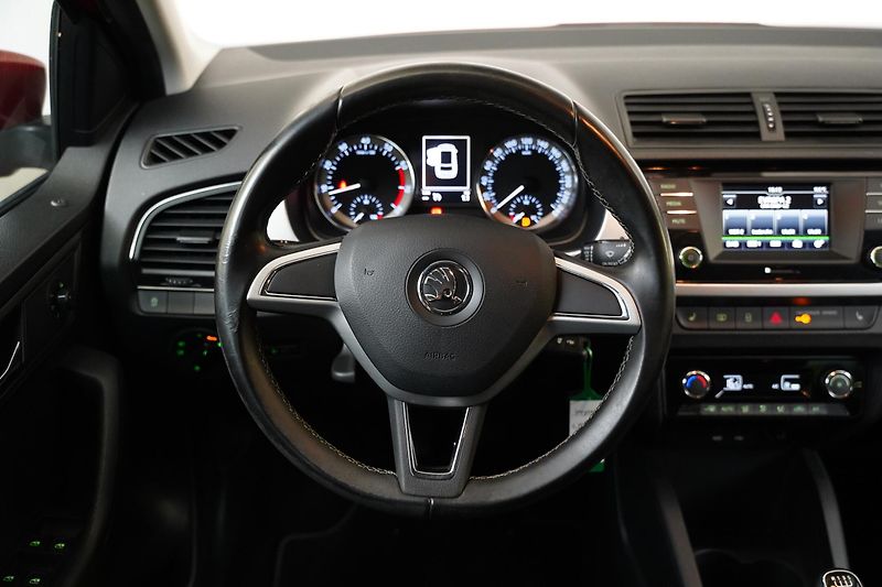 Škoda Fabia - fotka 16 z 24