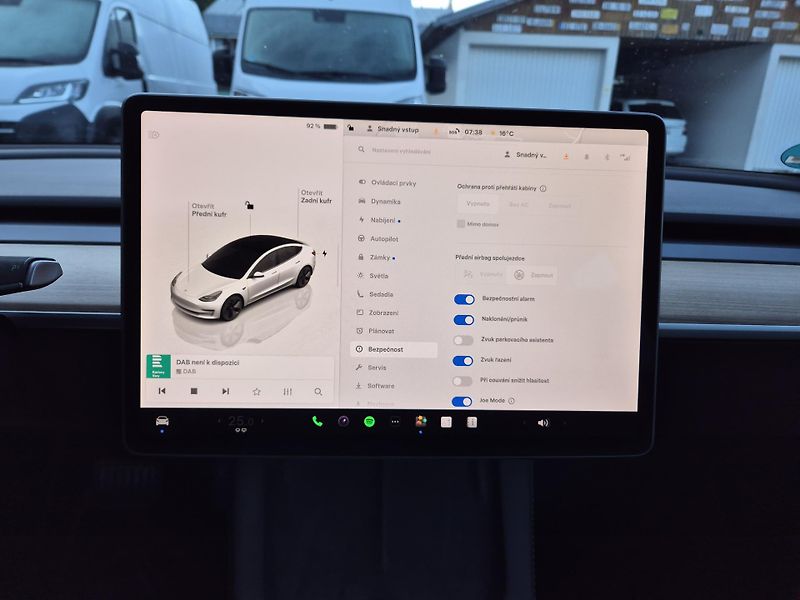 Tesla Model 3 LONG RANGE DUAL MOTOR TZ  95% - fotka 27 z 48