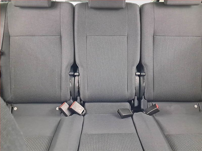 Ford C-MAX (2011) 1.6 16V, Vyhř. sedaček - fotka 10 z 15