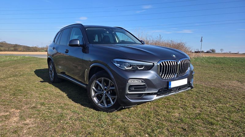 BMW X5 (2019) 3.0 /195kW - fotka 9 z 20
